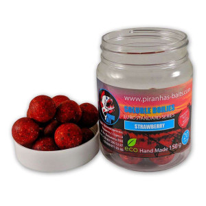 Пылящие насадочные бойлы Piranhas Baits Soluble Boilies Euro Series Strawberry 20mm 150g